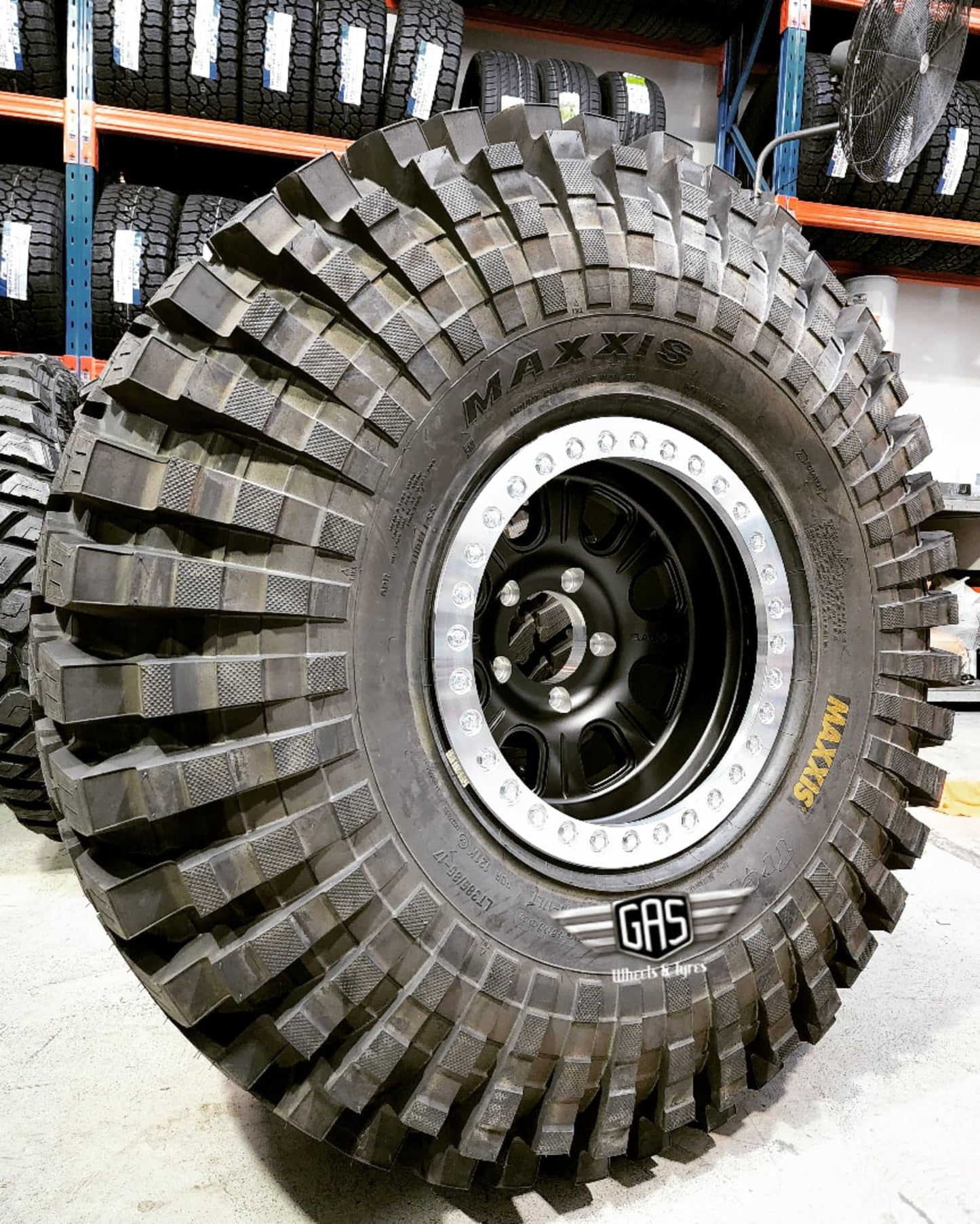 MAXXIS TREPADOR M8060 BIAS
