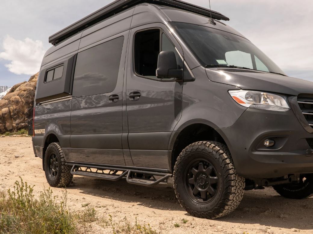 RACELINE SCOUT VAN Satin Black
